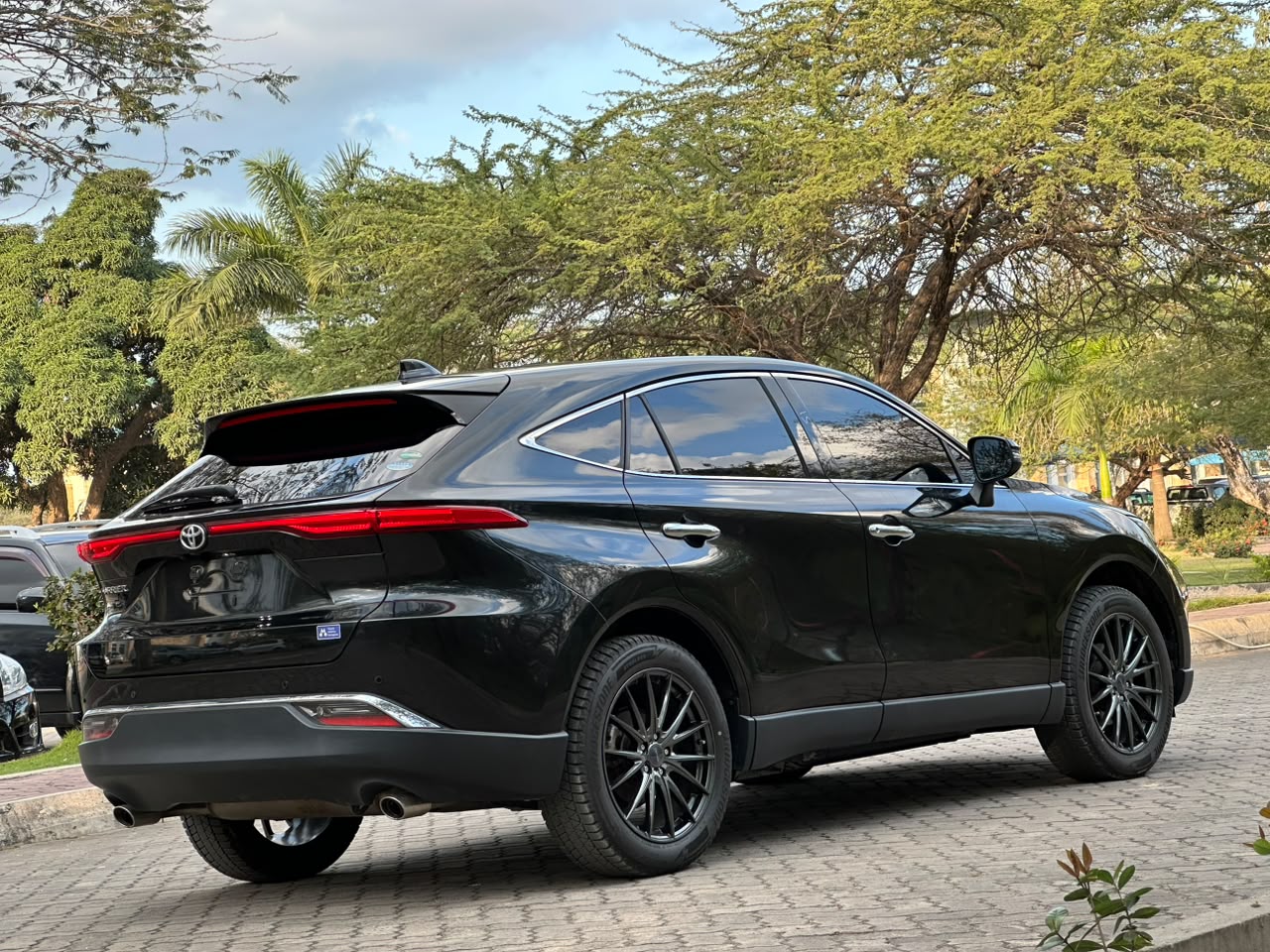 Toyota Harrier New Model  Z thumbnail 8